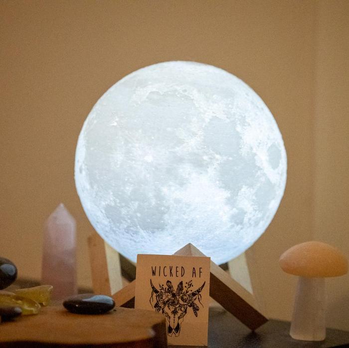 Luna Moon Night Lamp by Veasoon