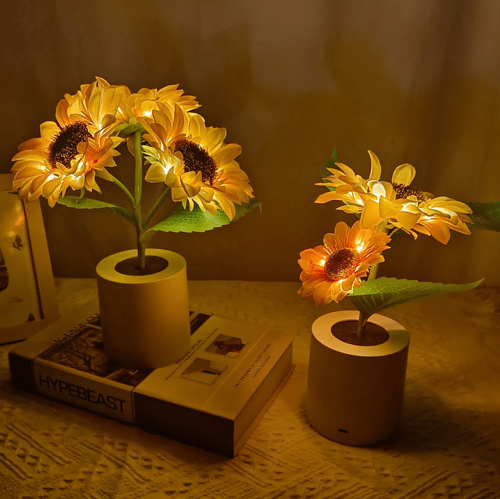 Sunflower Lamp by Veasoon