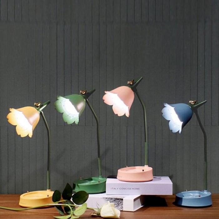 Flower Table Lamp (4 Colors) by Veasoon