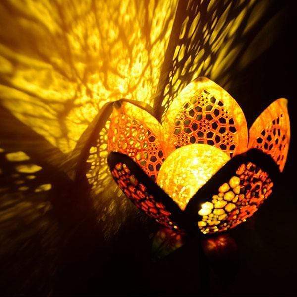 Solar Flower Crackle Garden Light by Veasoon