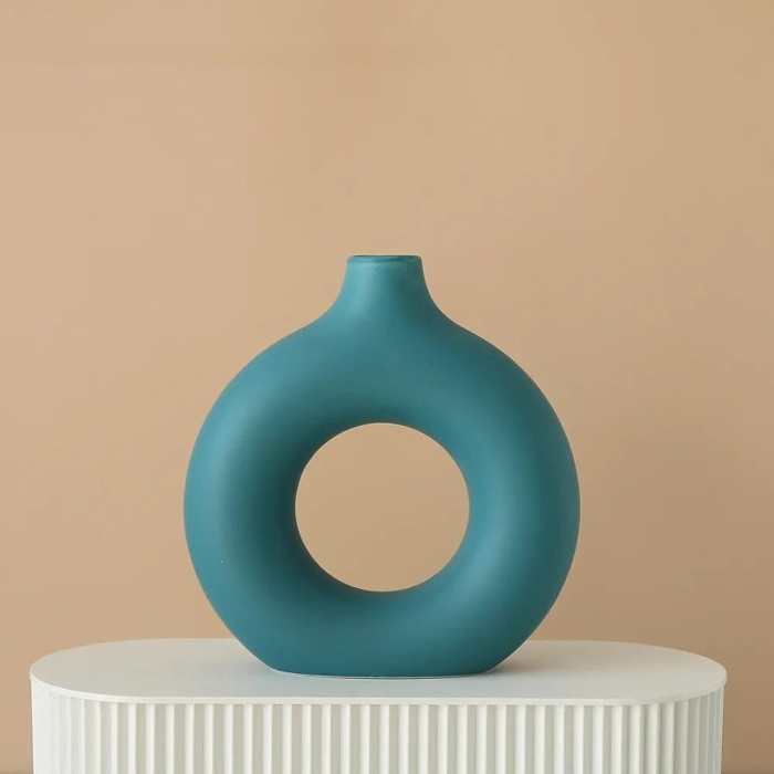 Hollow Minimalistic Ceramic Vase by Veasoon