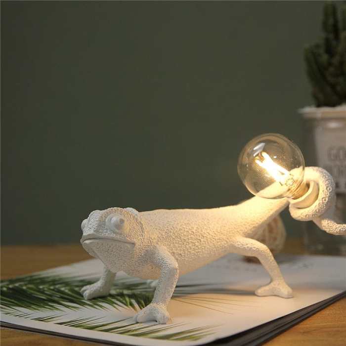 Chameleon Table Lamp by Veasoon