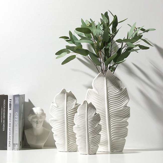 Palm Tree Leaf Vase by Veasoon