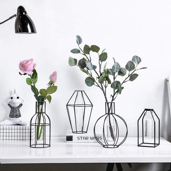 Geometric Nordic Iron Vases by Veasoon