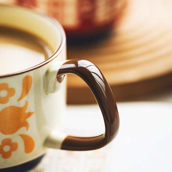Retro Inspired Mugs by Veasoon