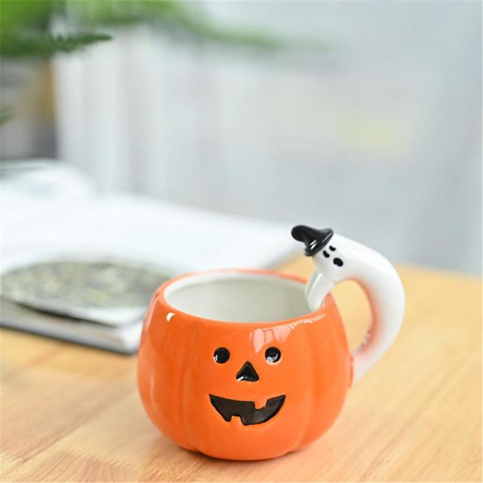 Halloween Pumpkin Mug by Veasoon