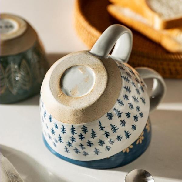 Vintage Ceramic Mugs by Veasoon