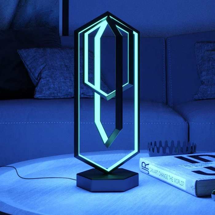 Polygon LED Table Lamp by Veasoon
