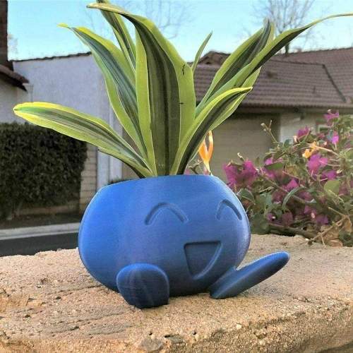 Oddish Planter Pot by Veasoon