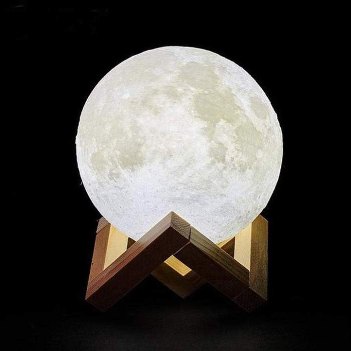 Luna Moon Night Lamp by Veasoon