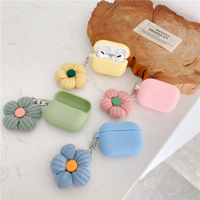 Knitted Daisy Airpod Case Cover (4 Colours) by Veasoon