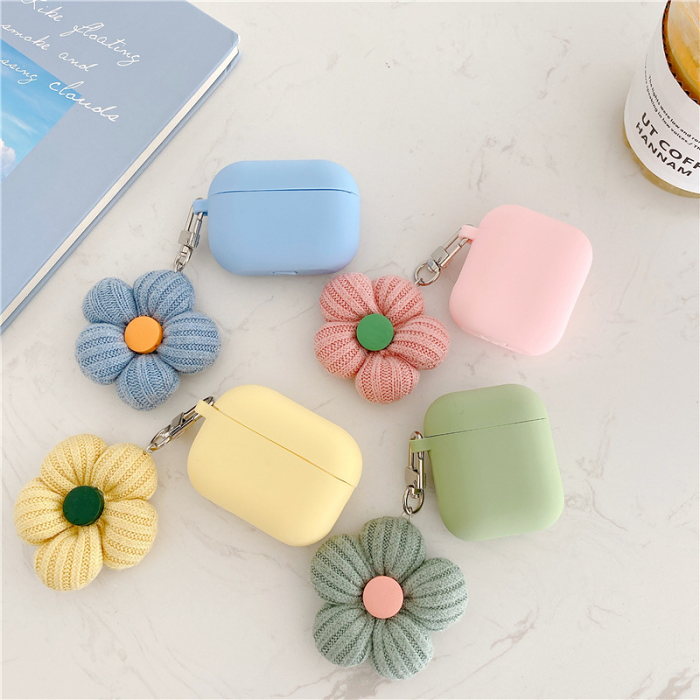 Knitted Daisy Airpod Case Cover (4 Colours) by Veasoon