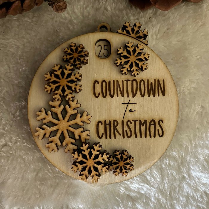 Handmade Wood CarvingsCountdown to Christmas Sliding Ornament