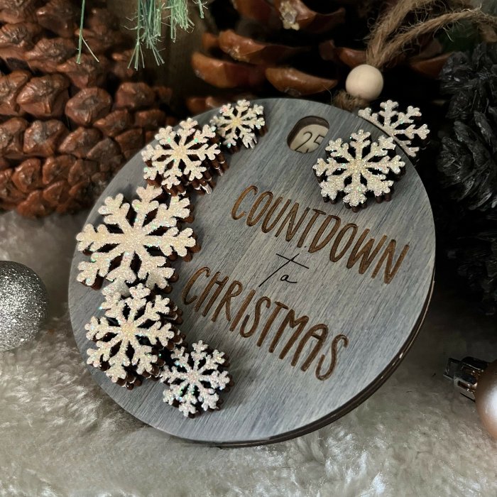 Handmade Wood CarvingsCountdown to Christmas Sliding Ornament