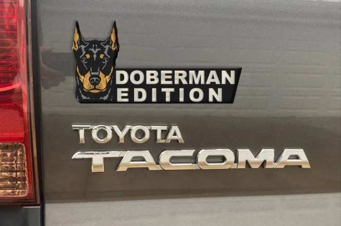 Bull Terrier Dog Car Badge Laser Cutting Car Emblem Saint Bernard Basset Hound Greyhound Point