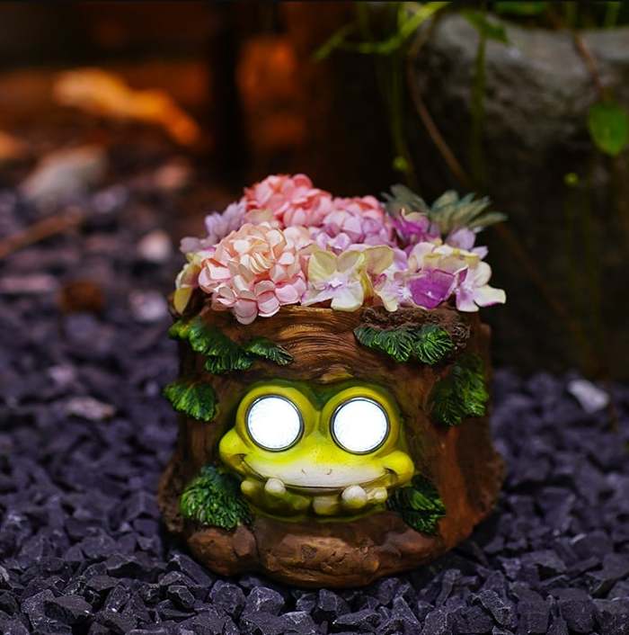 FunnyFrog Garden Decoration