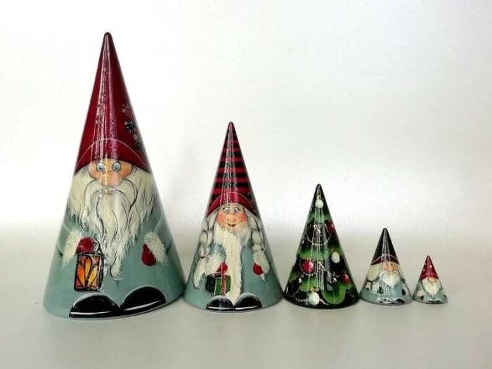 Handmade Scandinavian Gnome Wooden Nesting Dolls (5 pcs)