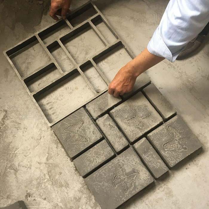 GARDEN PATH MAKER MOLD