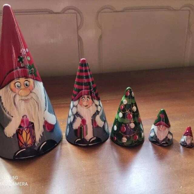 Handmade Scandinavian Gnome Wooden Nesting Dolls (5 pcs)