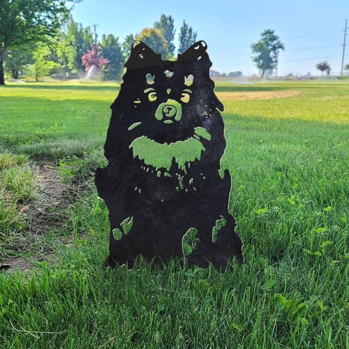 Spitz Metal Silhouette
