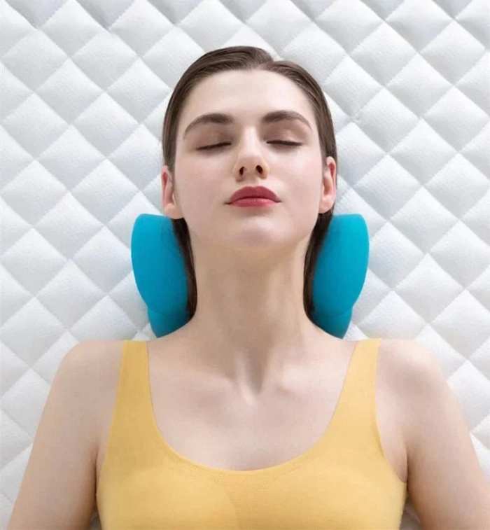 The Neck Cloud