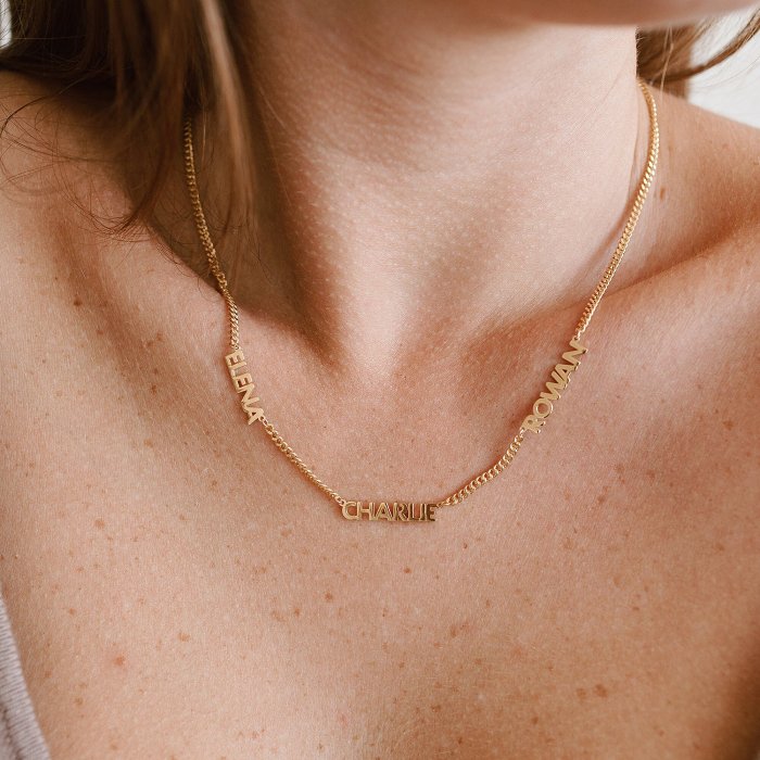 Minimalist Personalized Name Necklace