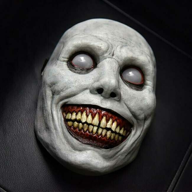 Halloween Promotion-Creepy Halloween Smiling Demon Face