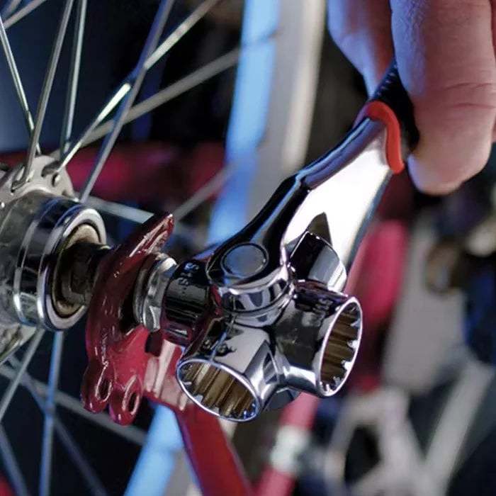 Hot Sale - 360° Rotating Socket Wrench