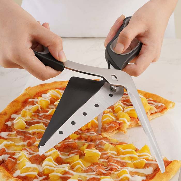 Multifunctional Pizza Cutter