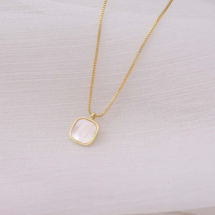 Sophie Gold Necklace Pearl Pendant