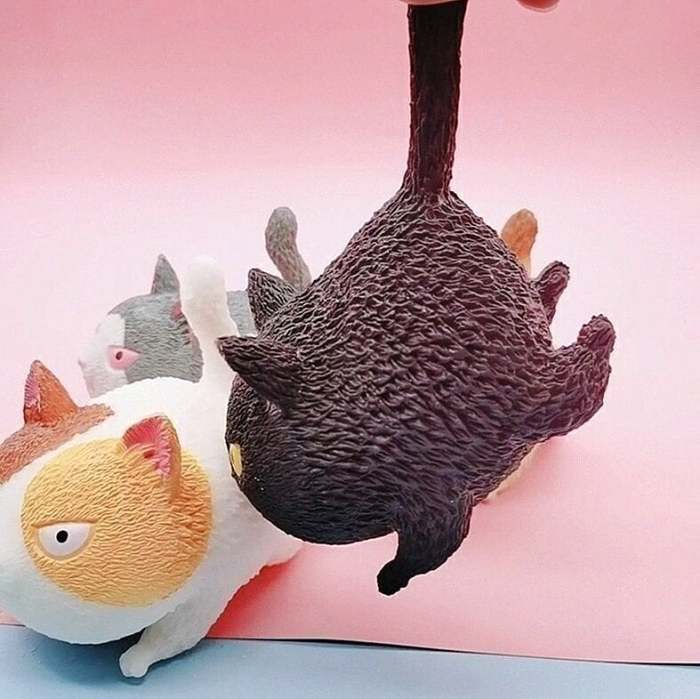(Early Christmas Sale - Save 50% OFF) Funny Cute Cat-Shaped Ball