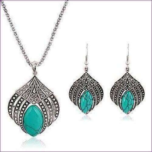 Turquoise Necklace Set