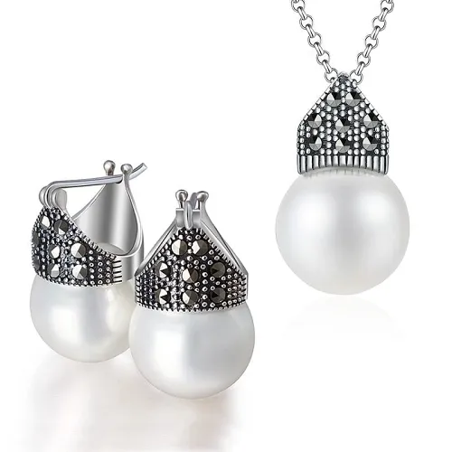 Pearl Necklace and Earring Set