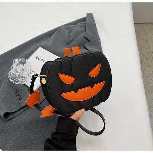 BUY 2 FREE SHIPPINGHalloween Pumpkin Crossbody Bag