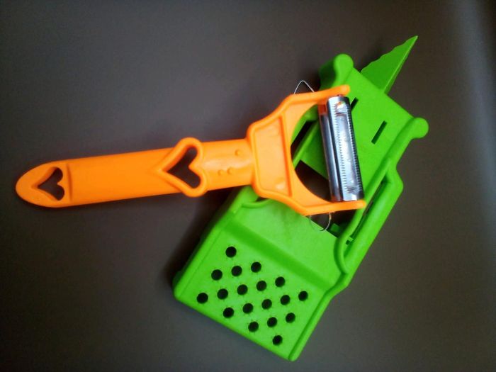 Multifunctional Single Blade Peeler