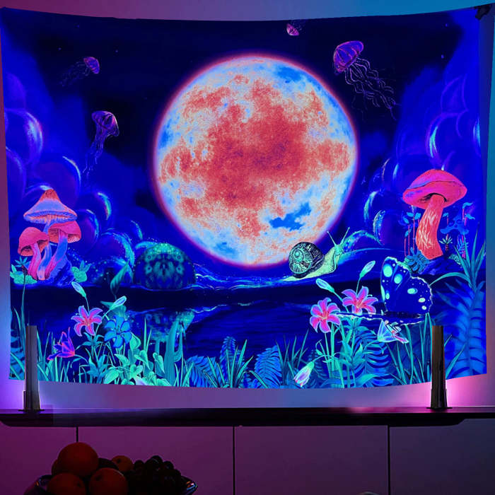 UV Light Emitting Neon Hanging Cloth