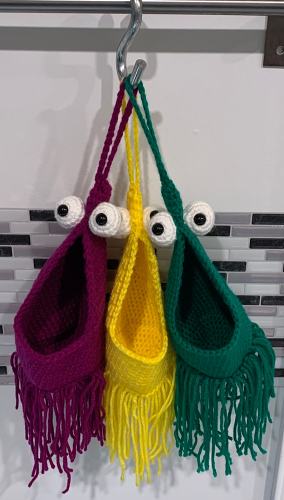 Crochet Alien Plant Hanger