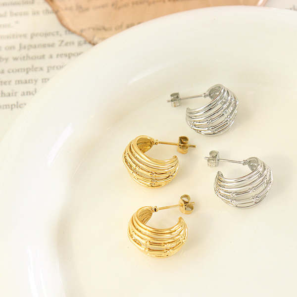 Helios Enclave Gold Earrings