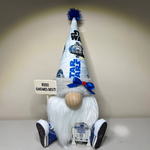 Enchanting Star Gnome : Whimsical Custom Art for Fans