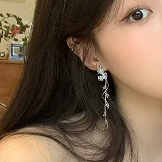 Needle Butterfly Tassel Earrings