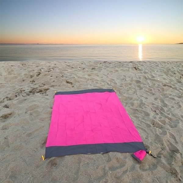 (HOT SALE - 48% OFF) Lightweight sandless beach mat