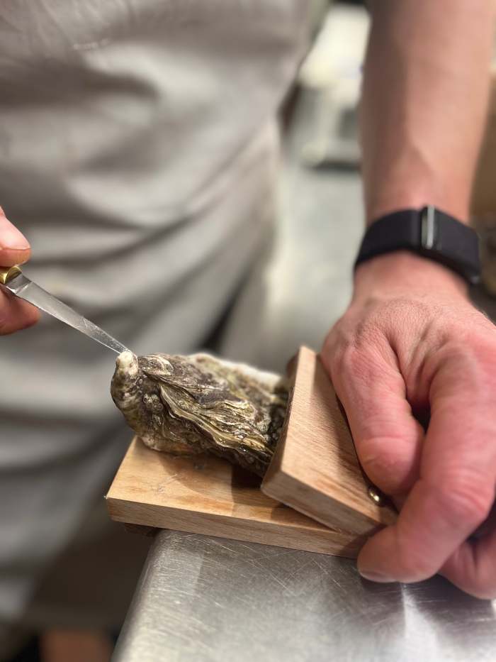 Oyster Shucking Clamp