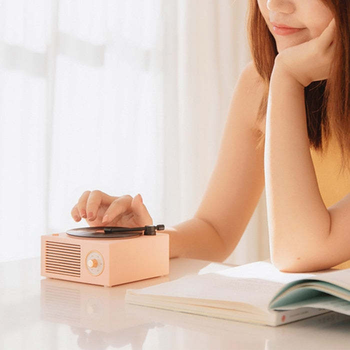 Retro Vinyl Wireless Speaker