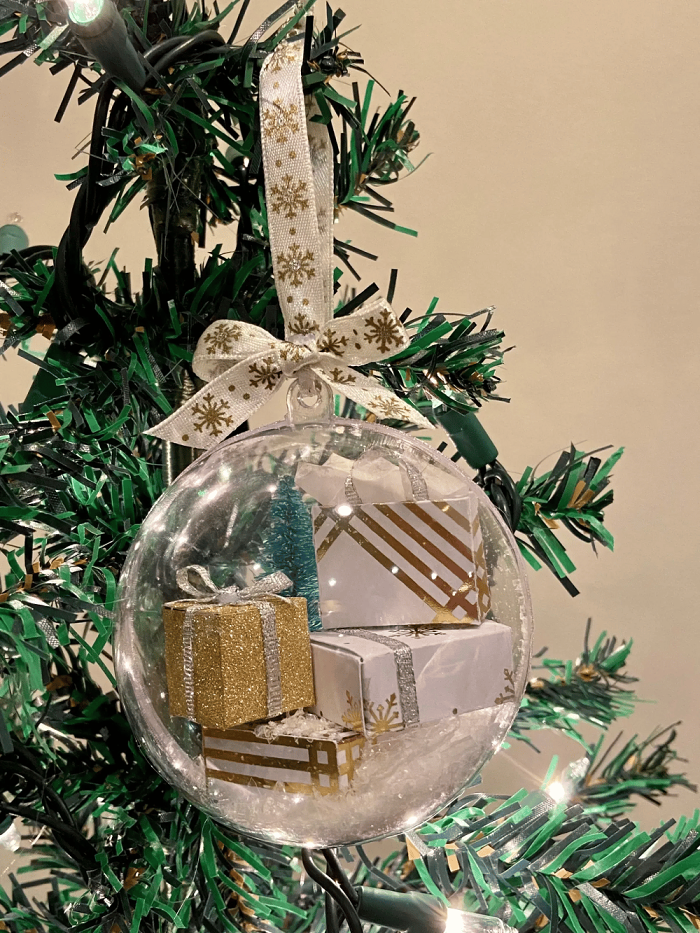 LAST DAY 56% OFF -FUNNY CHRISTMAS GIFT ORNAMENT