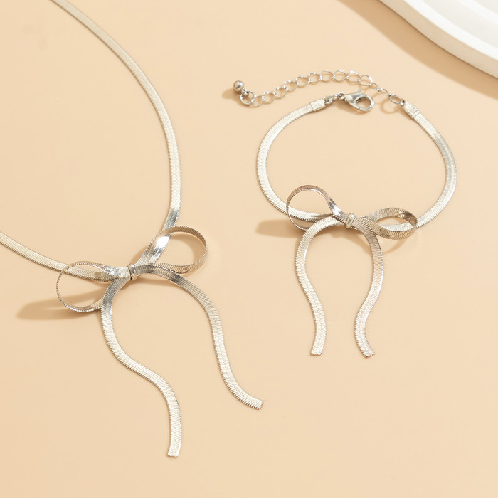 Chain Bow Earrings