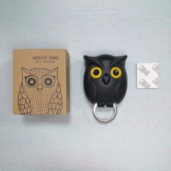Creative winking owl punch-free key hook