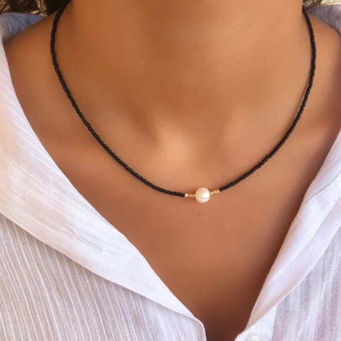 Freshwater Pearl Necklace (4 Color Options)