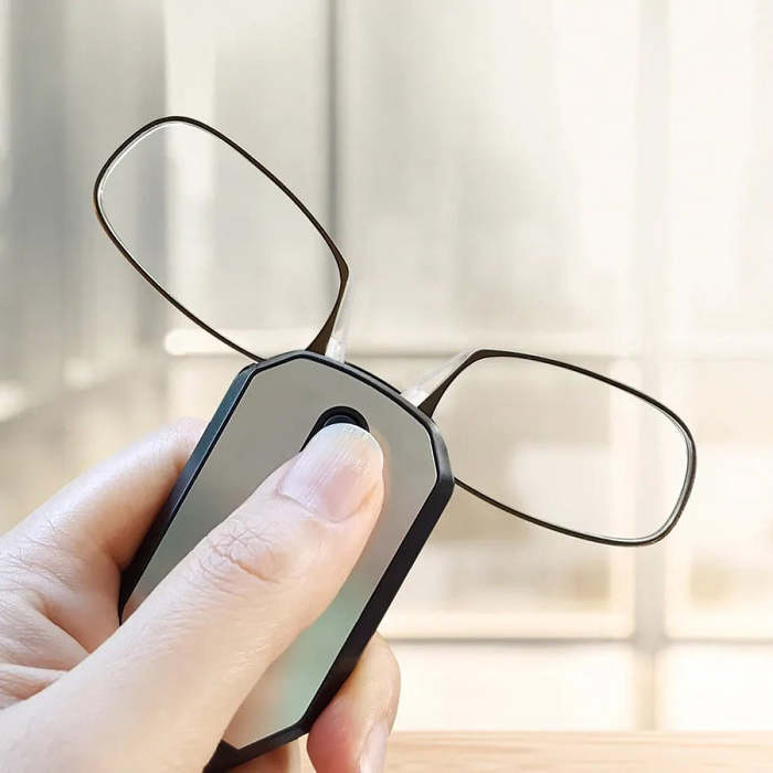 HOT SALEPortable Mini Nose Clip Reading Glasses