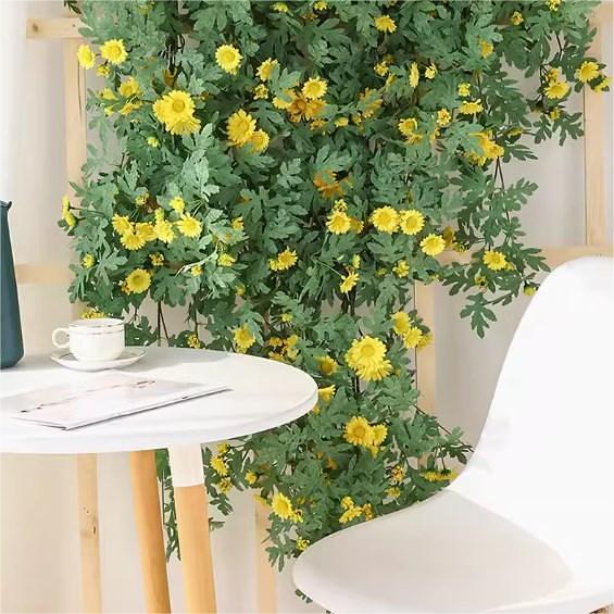 Artificial Daisy Wall Hanging