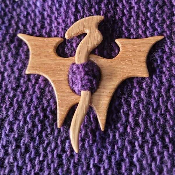 Last Day 70%OFFBrooch pin with wooden animal pattern (sweater clip)